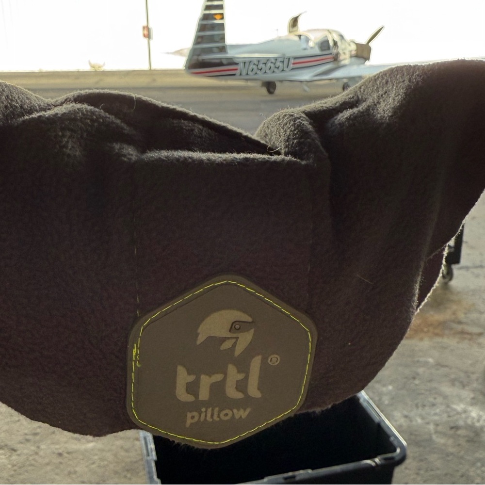 Gray Trtl Neck pillow Wrap - Picture 4 of 6